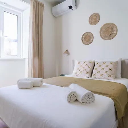 Modern & Bright Mercado 12 By Lisbeyond Apartment